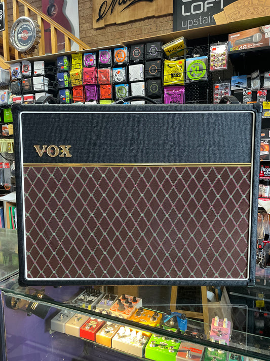 Vox AC30 Custom 30 Watt 2 x 12" Guitar Combo Amplifier