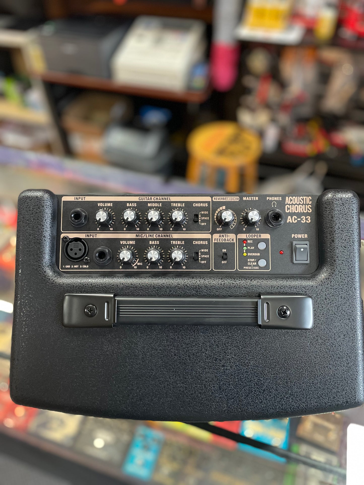 Roland AC-33 Acoustic Chorus Guitar Amplifier