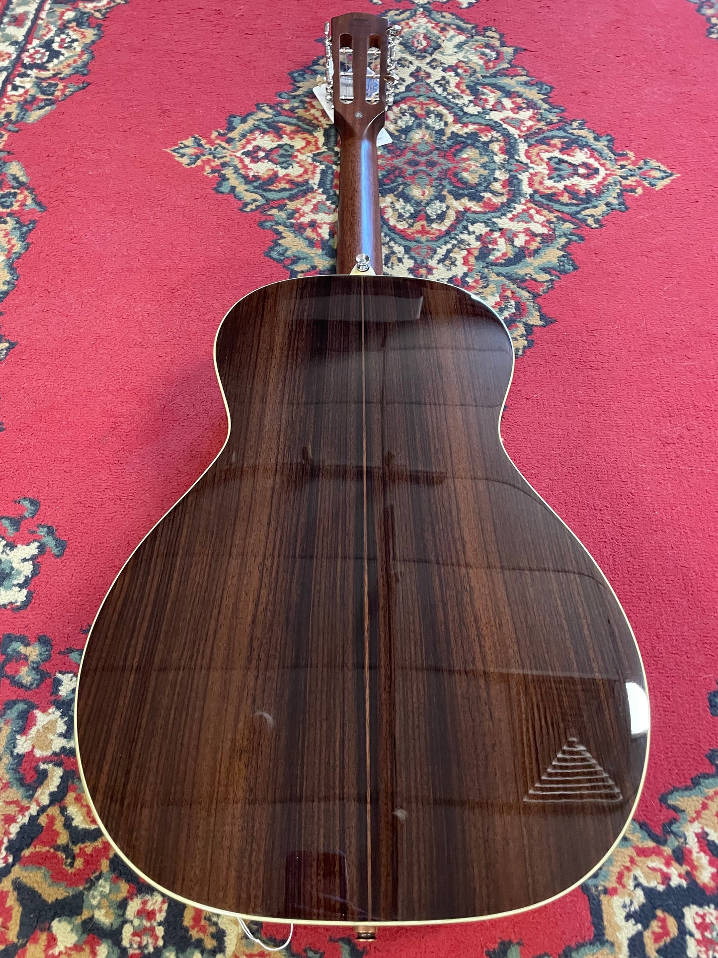 Alvarez LP70e Laureate 70 Parlor Acoustic/Electric Guitar - Natural