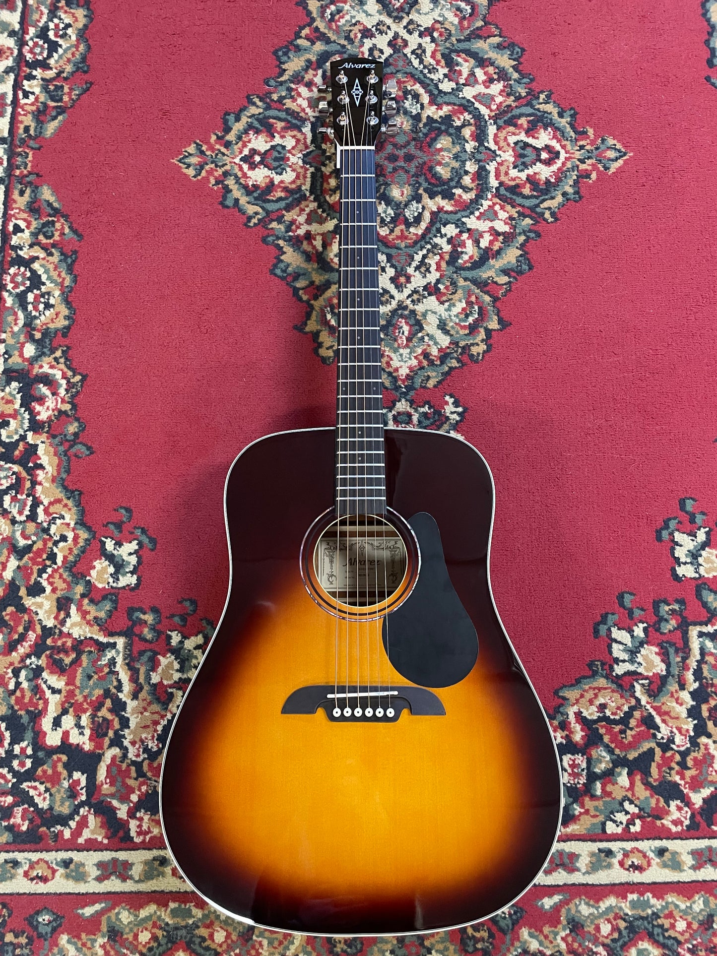Alvarez RD26SB Dreadnought Acoustic Guitar with Bag