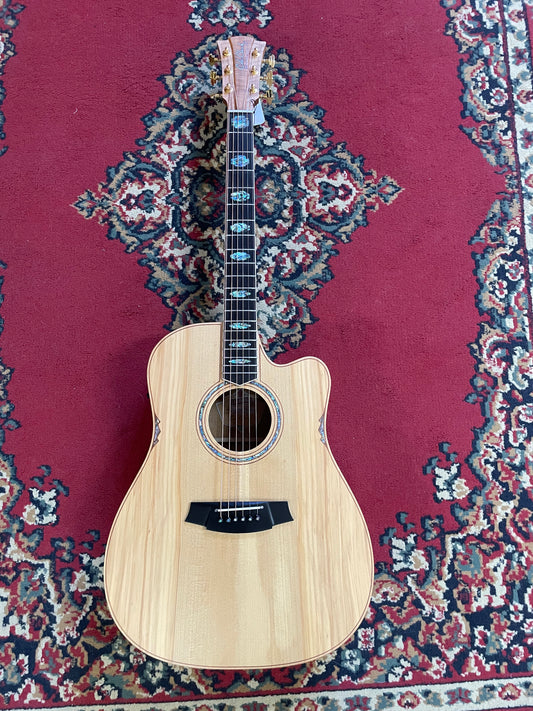 Cole Clark FL3EC-BB Electric Acoustic Guitar - Bunya / Blackwood