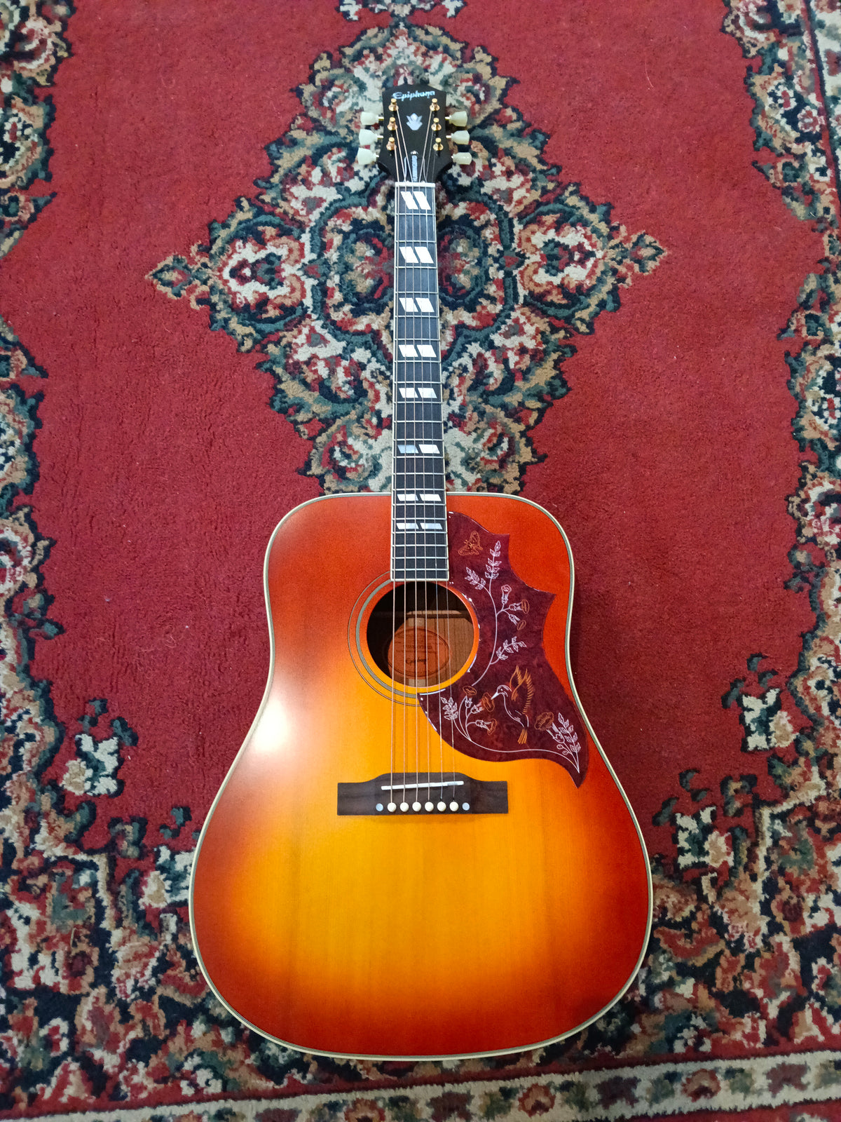 Epiphone Hummingbird Standard Electric Acoustic Guitar - Cherry Sunburst