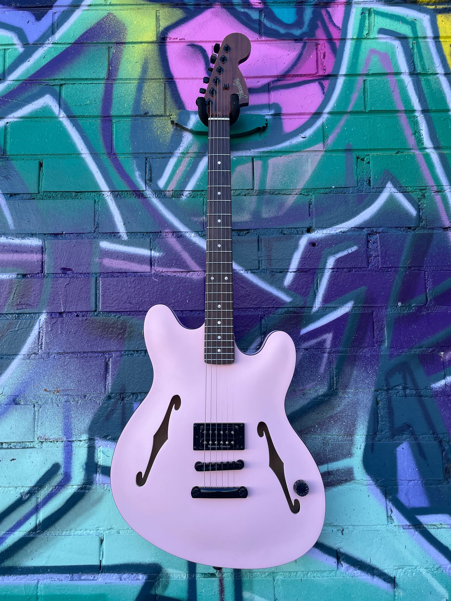 Fender Tom Delonge Starcaster - Shell Pink