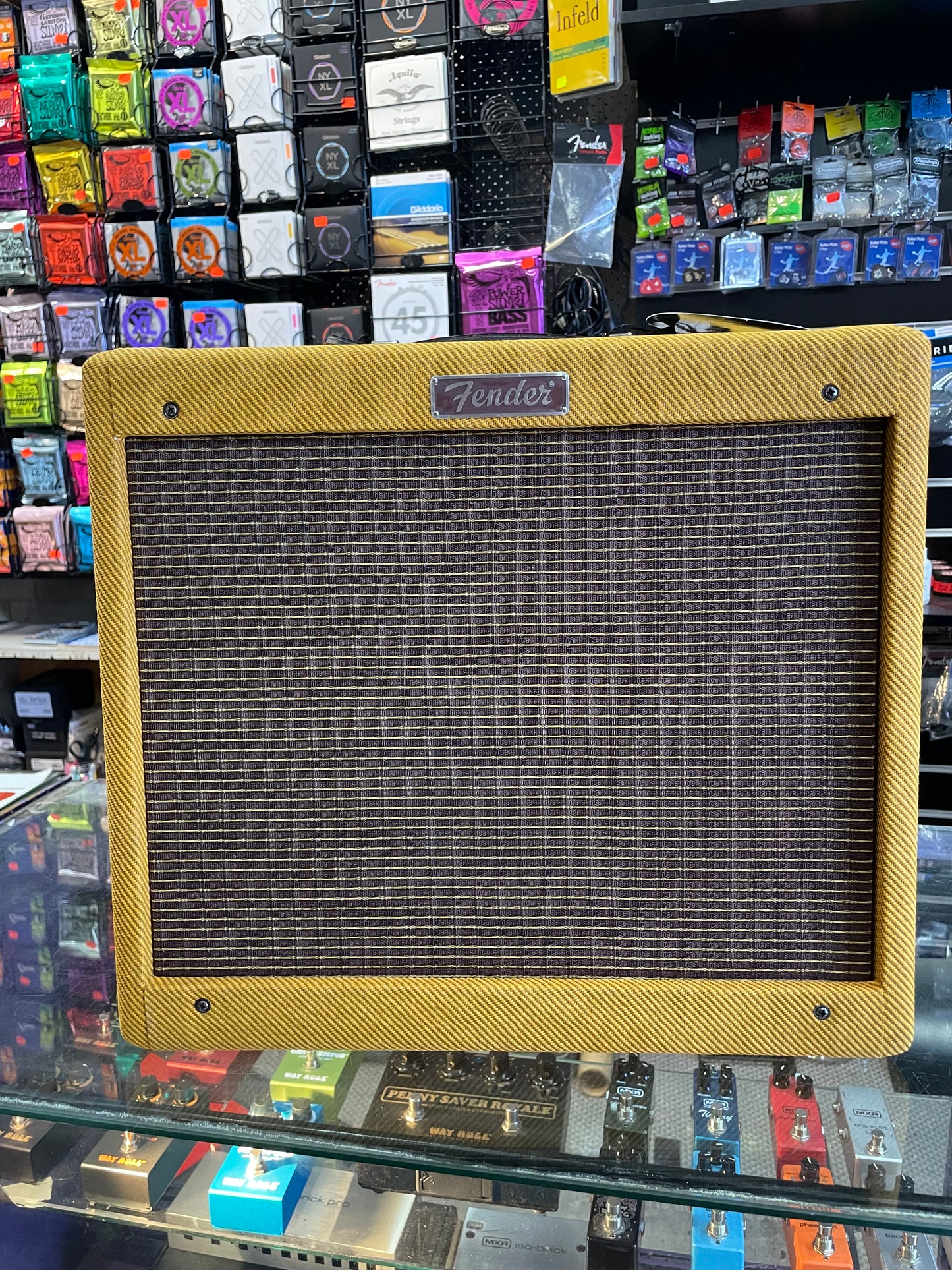 Fender Blues Junior Electric Guitar Combo Amplifier - Lacquered Tweed (1x12)