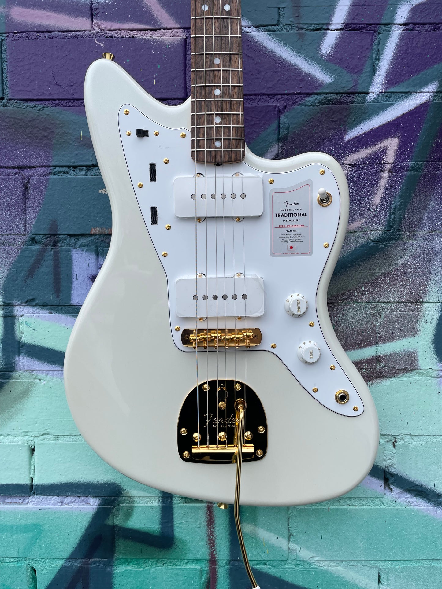 Fender MIJ Traditional 60s Jazzmaster Electric Guitar - White Pearl