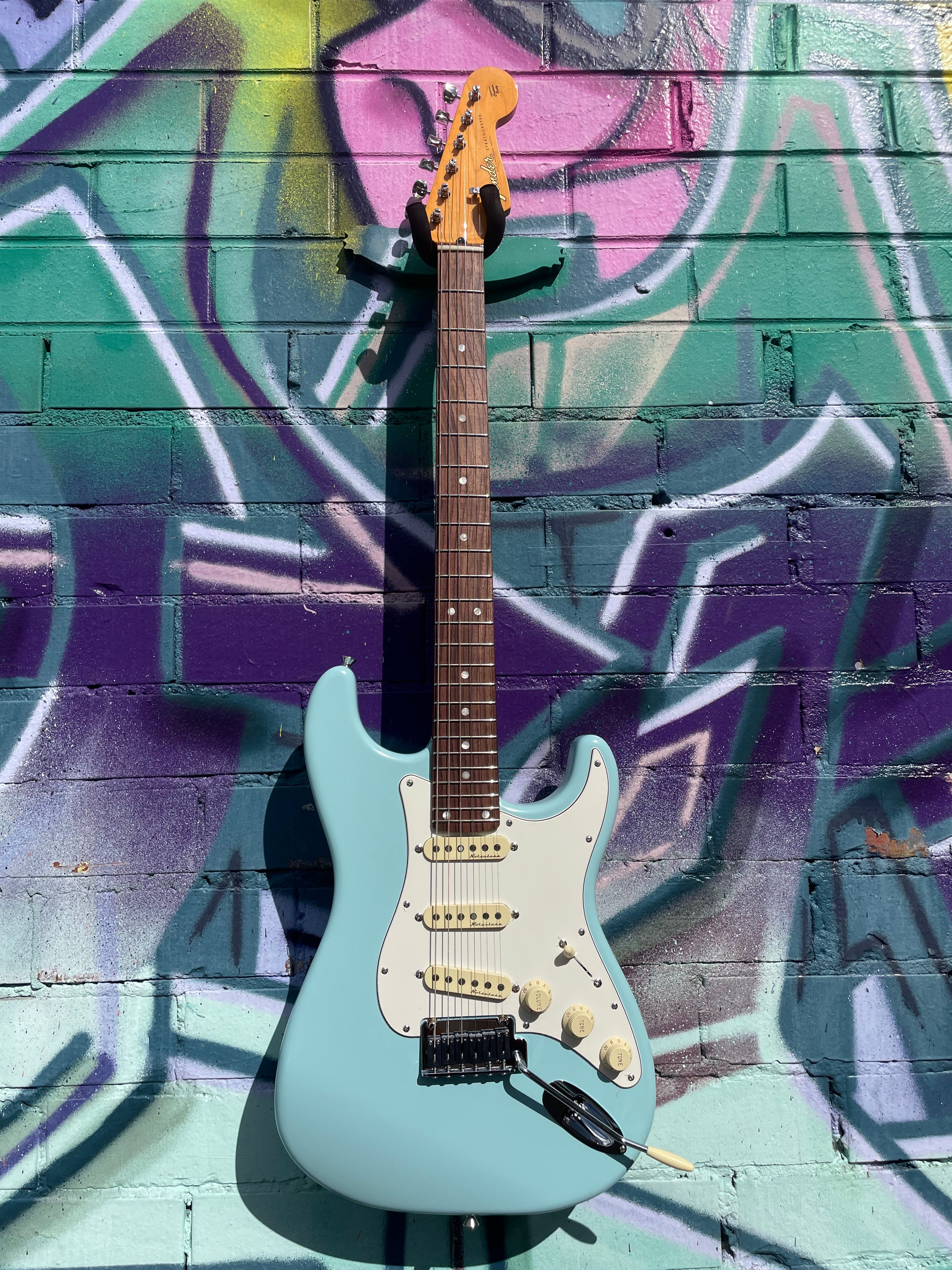 Fender Rei Stratocaster R246 Electric Guitar - Rei Blu – Guitar