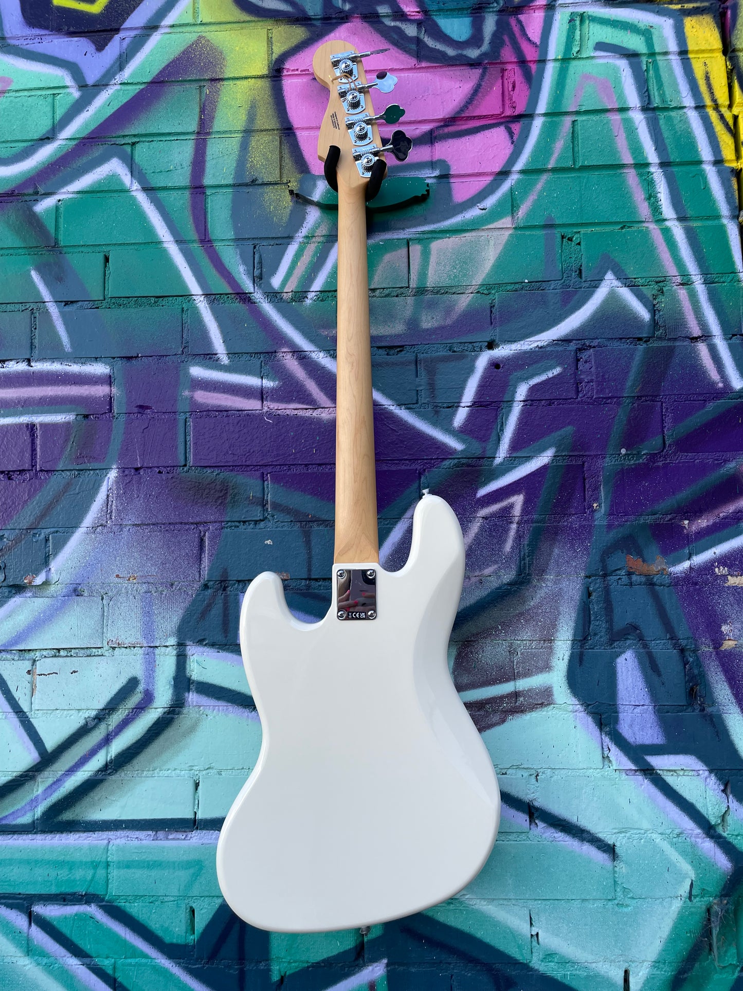 Fender Standard Jazz Bass - Olympic White