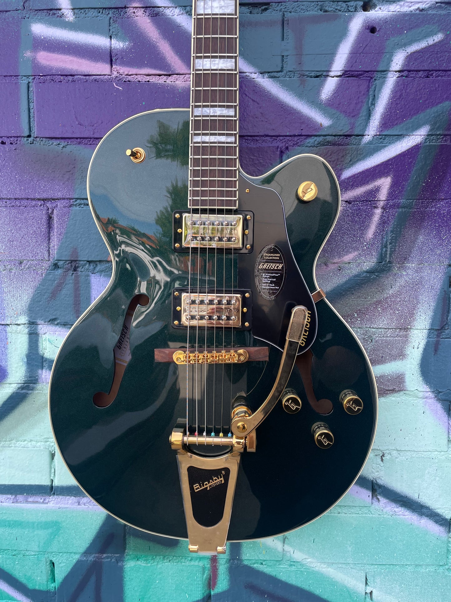 Gretsch G2420TG Streamliner Hollow Body Electric Guitar Bigsby Limited Edition - Cadillac Green