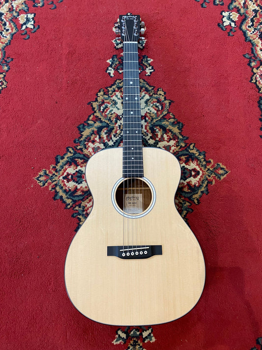 Martin Junior Series 000Jr-10 Acoustic Guitar