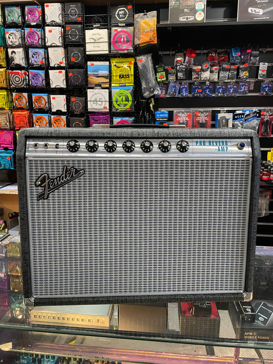 Fender Limited Edition '68 Custom Pro Reverb Combo Amplifier - Pewter/Silver