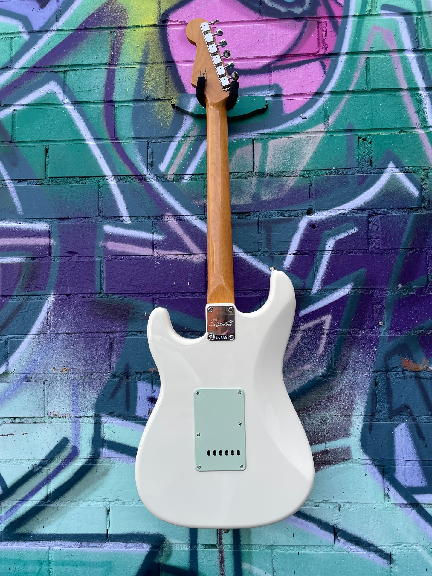 Squier Limited Edition Classic Vibe 60s Stratocaster Electric Guitar - Olympic White
