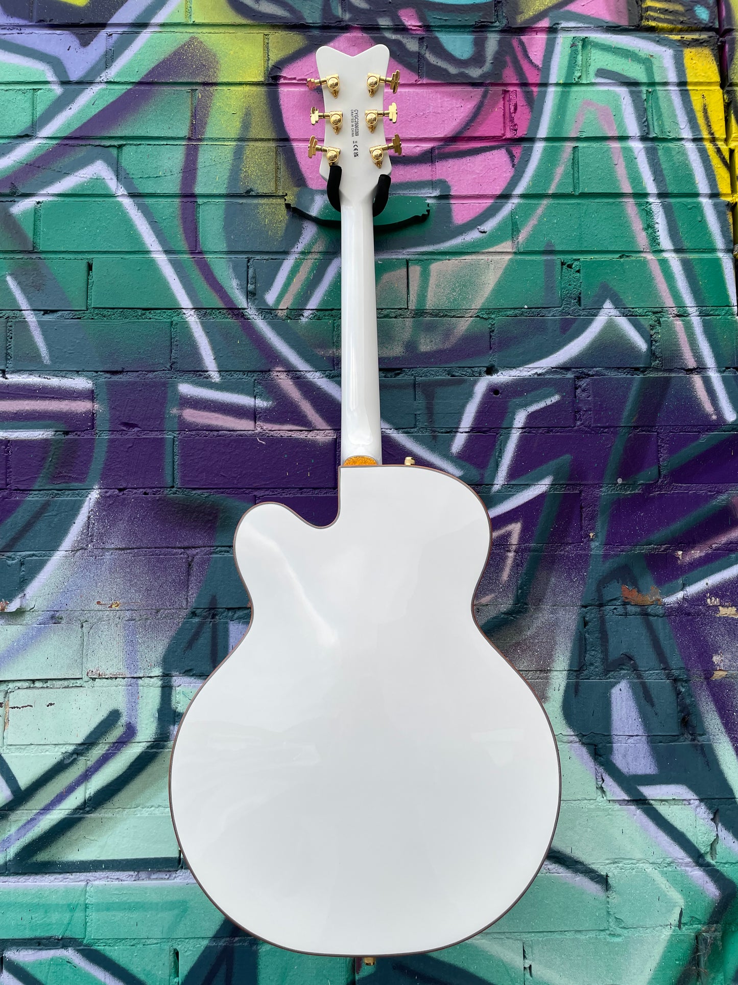 Gretsch Synchromatic Falcon Hollow Body Single-Cut Electric Guitar - Snowcrest White