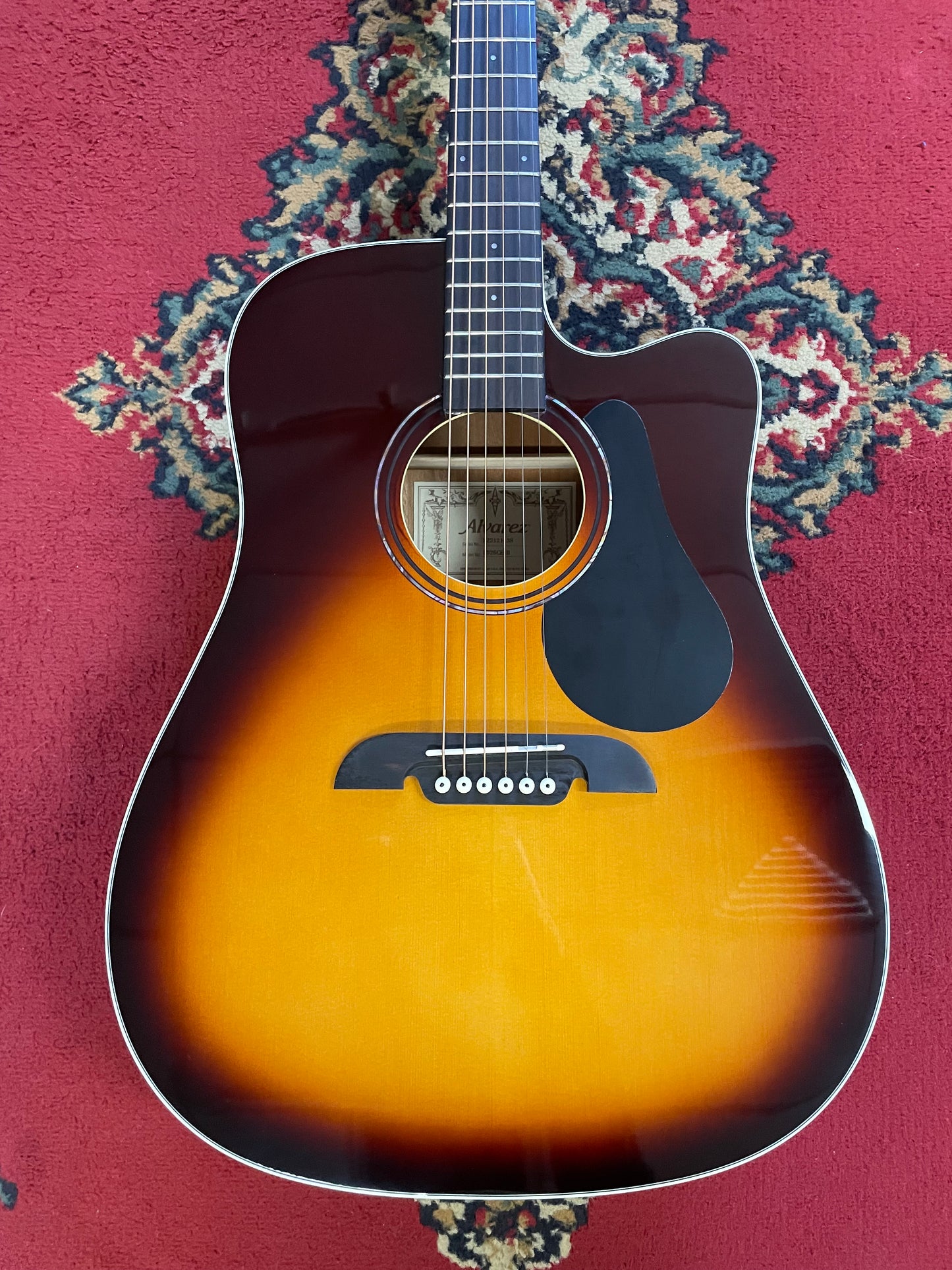 Alvarez RD26CESB Dreadnought Electric Acoustic Guitar - Sunburst/Gloss