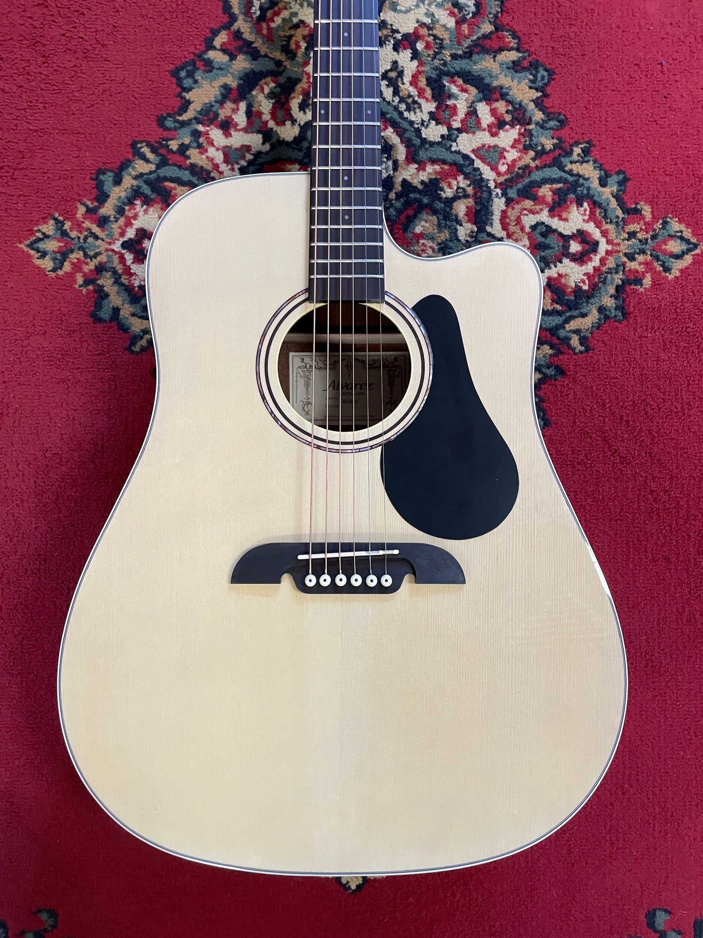 Alvarez RD26CE Dreadnought Electric Acoustic Guitar - Natural/Gloss