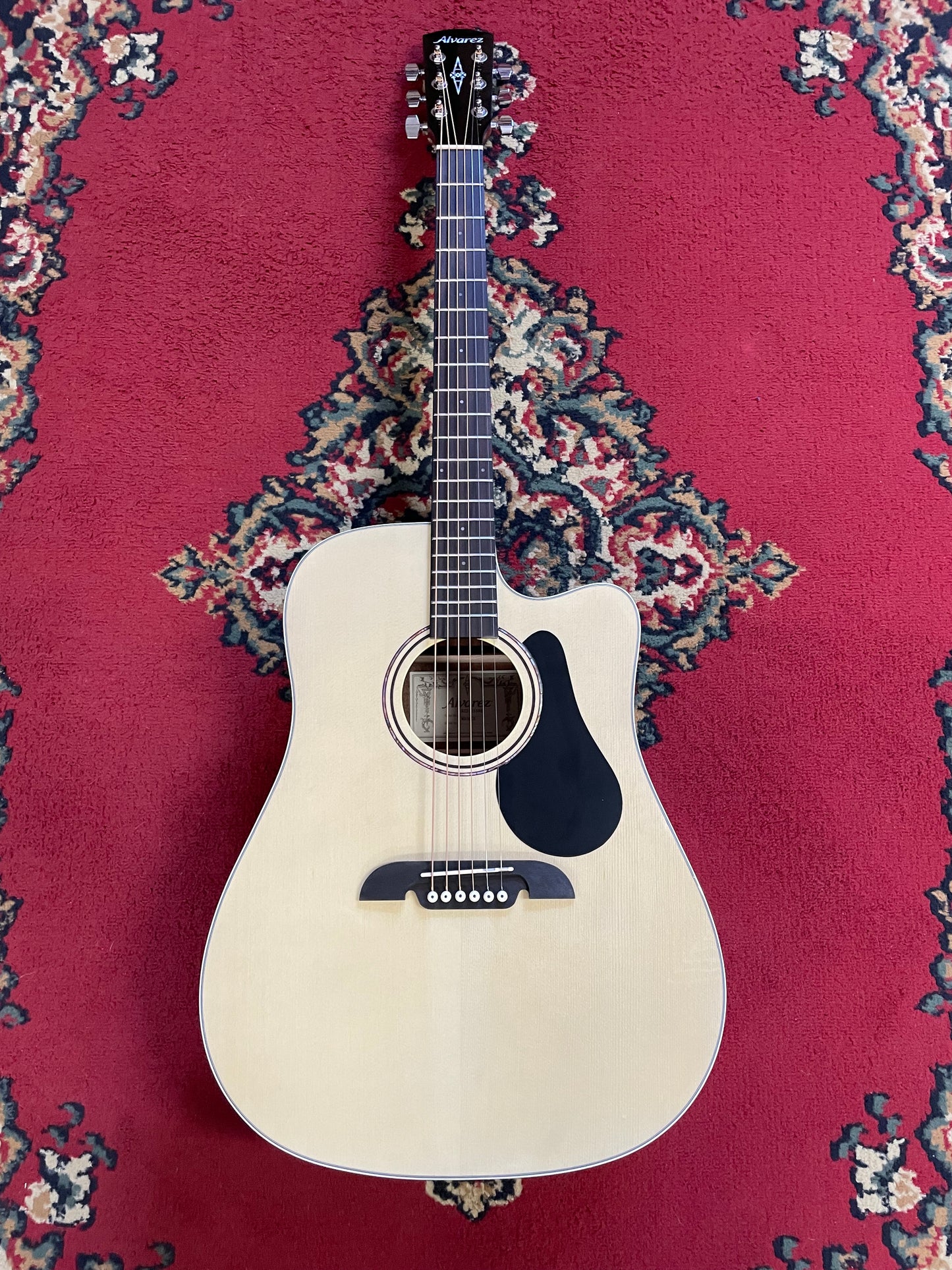 Alvarez RD26CE Dreadnought Electric Acoustic Guitar - Natural/Gloss