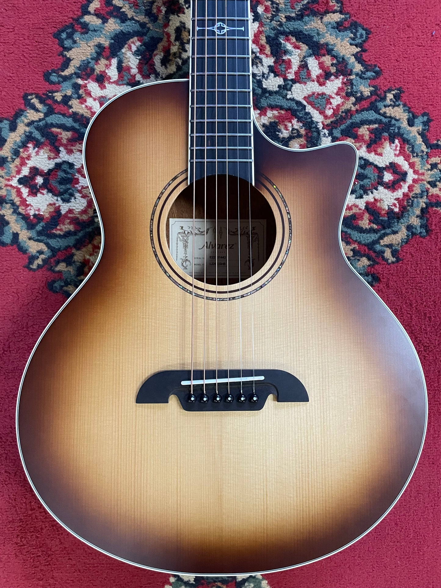 Alvarez LJ2CESHB Travel Electric Acoustic Guitar - Shadowburst