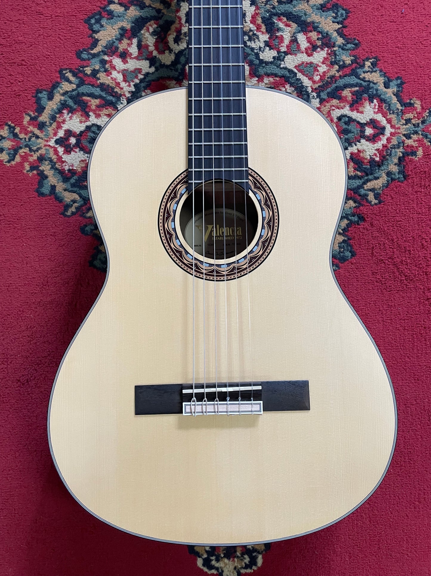 Valencia VC303 4/4 Size Classical Guitar - Natural Satin