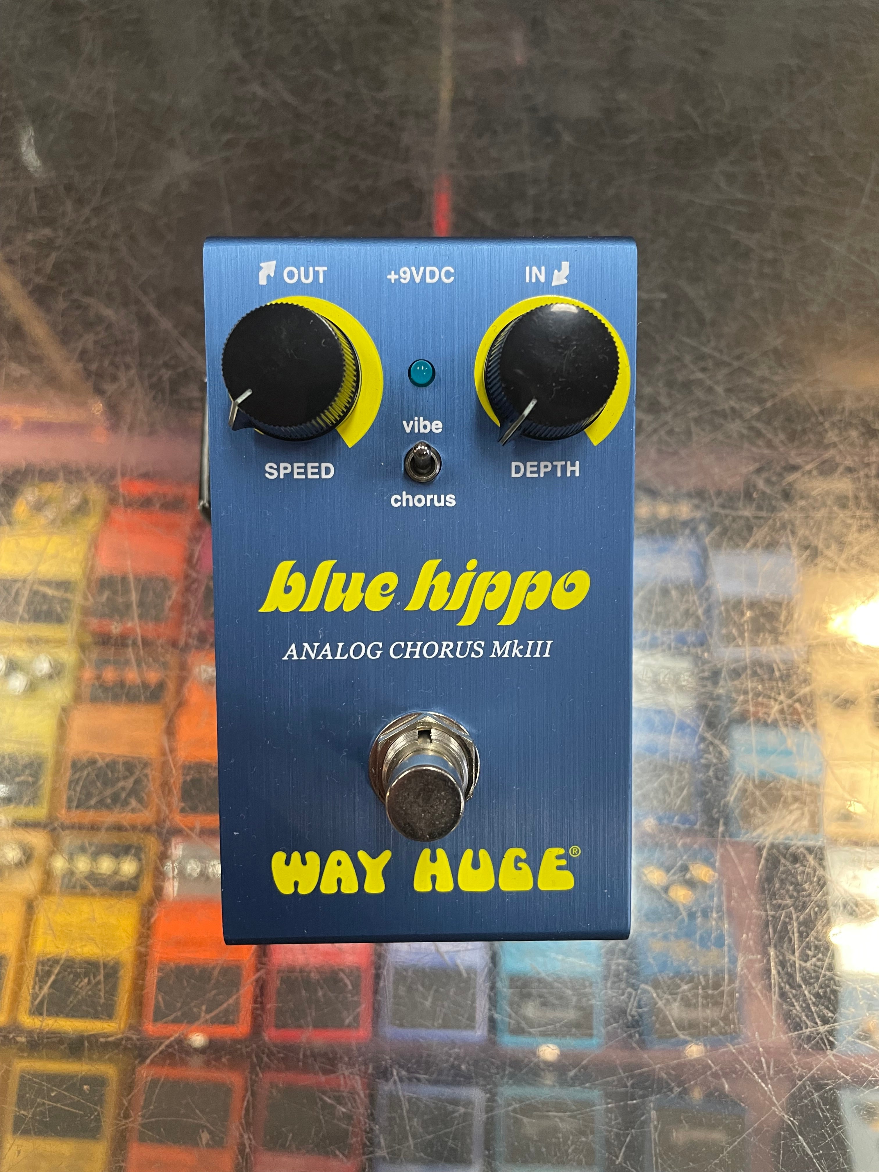 Way Huge Smalls Blue Hippo Analog Chorus – Guitar Paradise