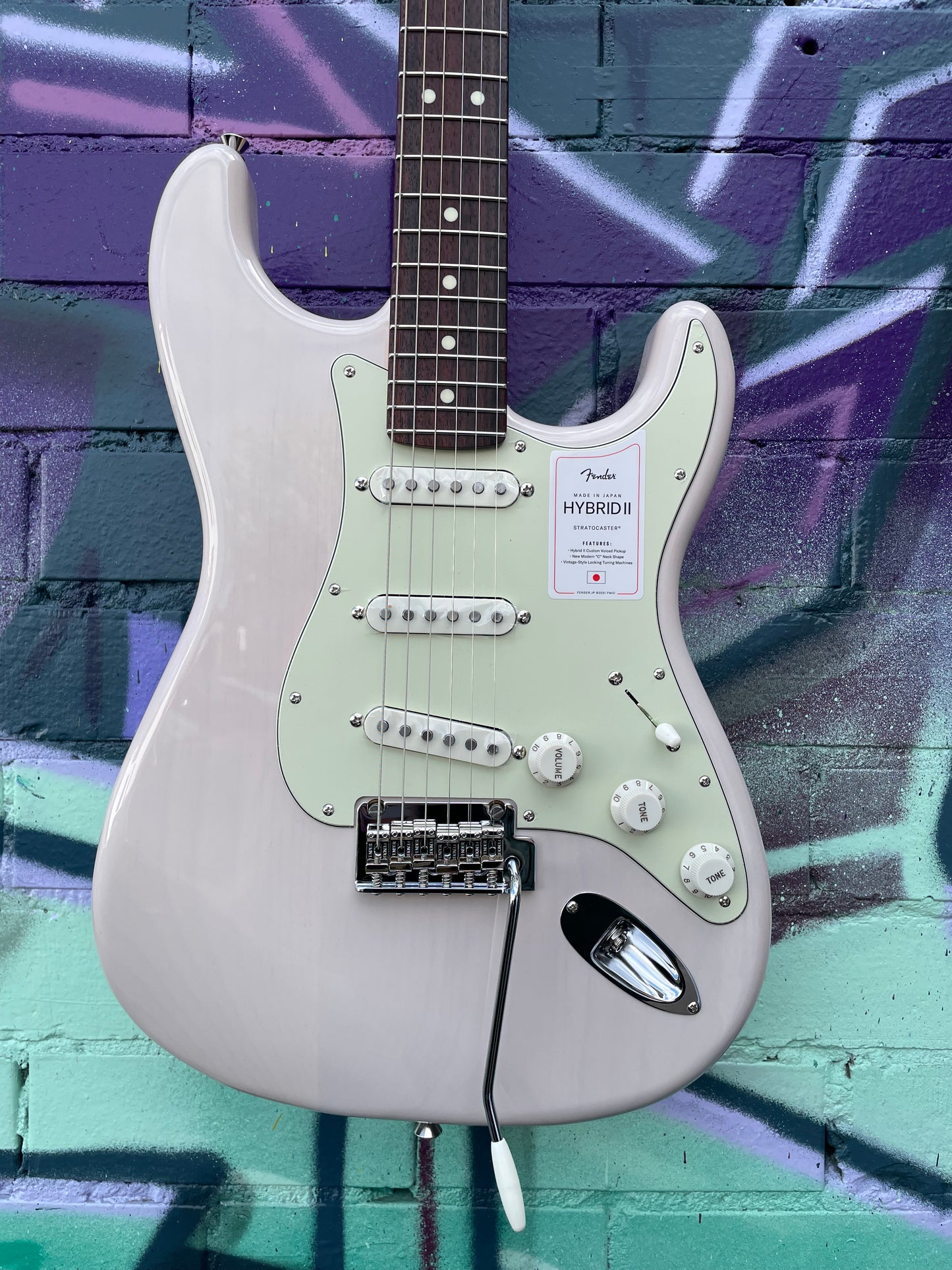 Fender Hybrid II Stratocaster Electric Guitar - US Blonde (Made in Japan)