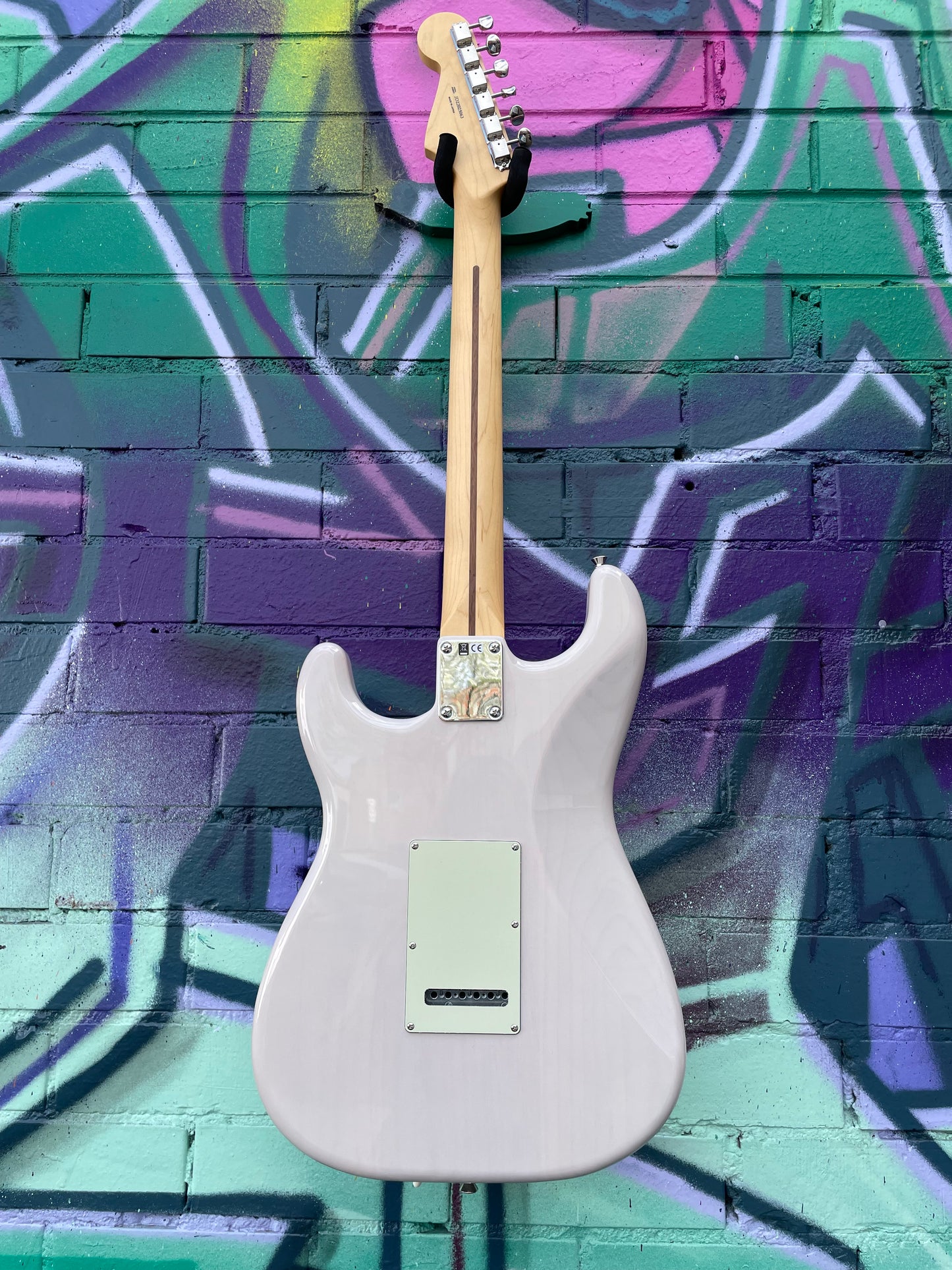 Fender Hybrid II Stratocaster Electric Guitar - US Blonde (Made in Japan)