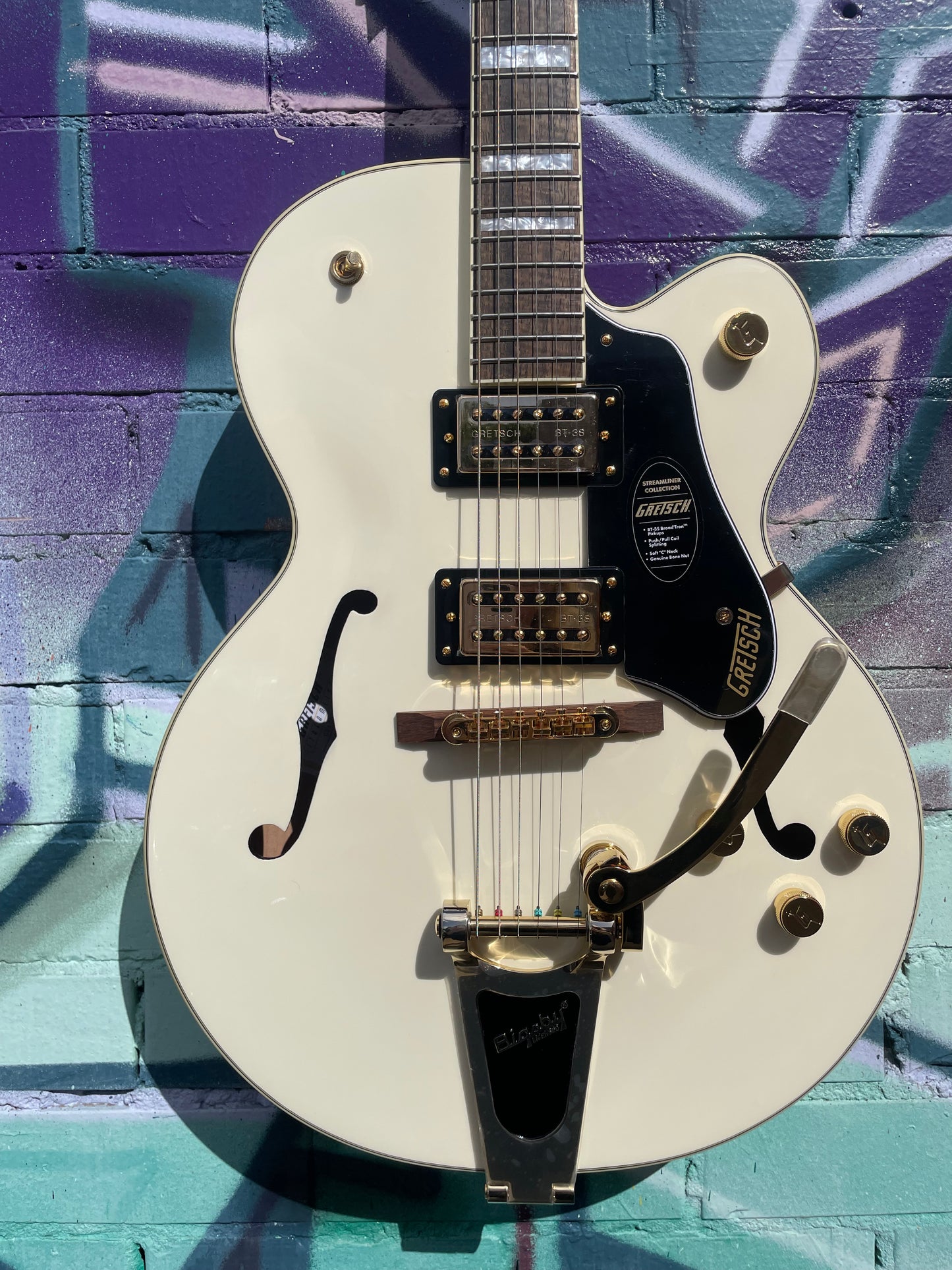 Gretsch G2420TG Streamliner Hollow Body Electric Guitar Bigsby Limited Edition - Vintage White