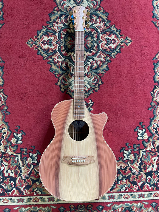 Cole Clark AN2EC-RDBL Acoustic Electric Guitar, She Oak FB - American Redwood Top