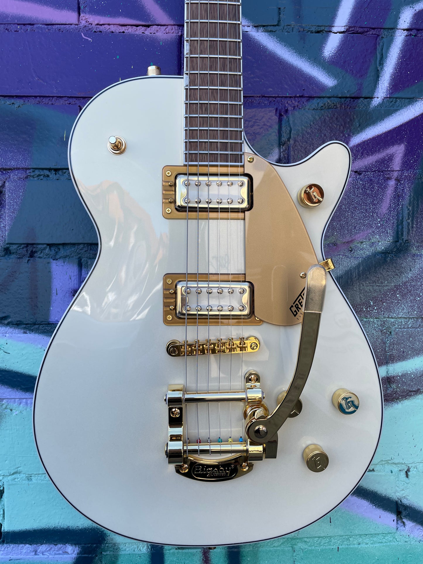Gretsch Electromatic® Pristine Limited Edition Jet™ Electric Guitar - White Gold