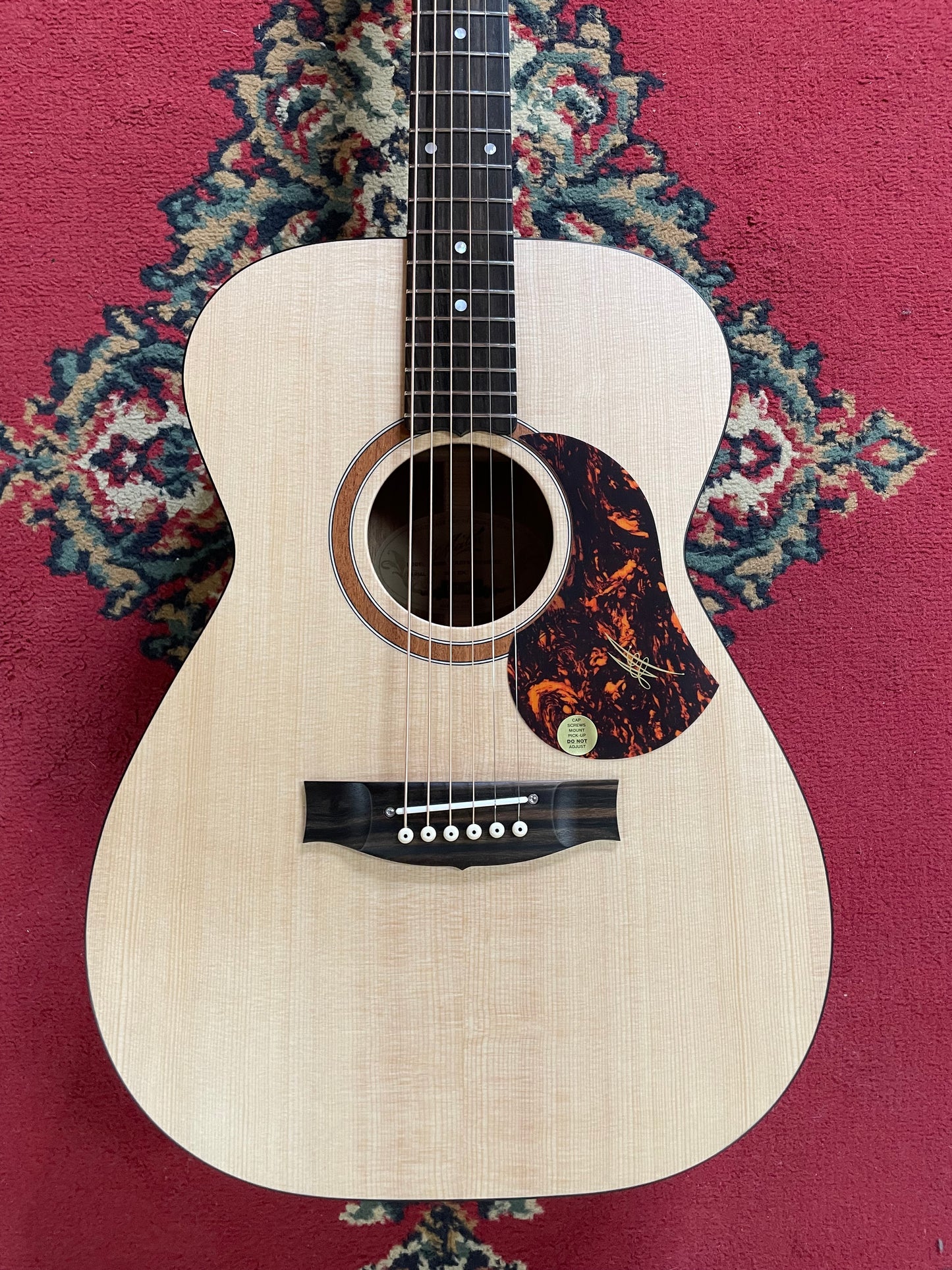 Maton SRS808 Electric Acoustic Guitar