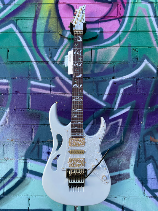 Ibanez Steve Vai Signature Prestige PIA3761 SLW Electric Guitar - Stallion White