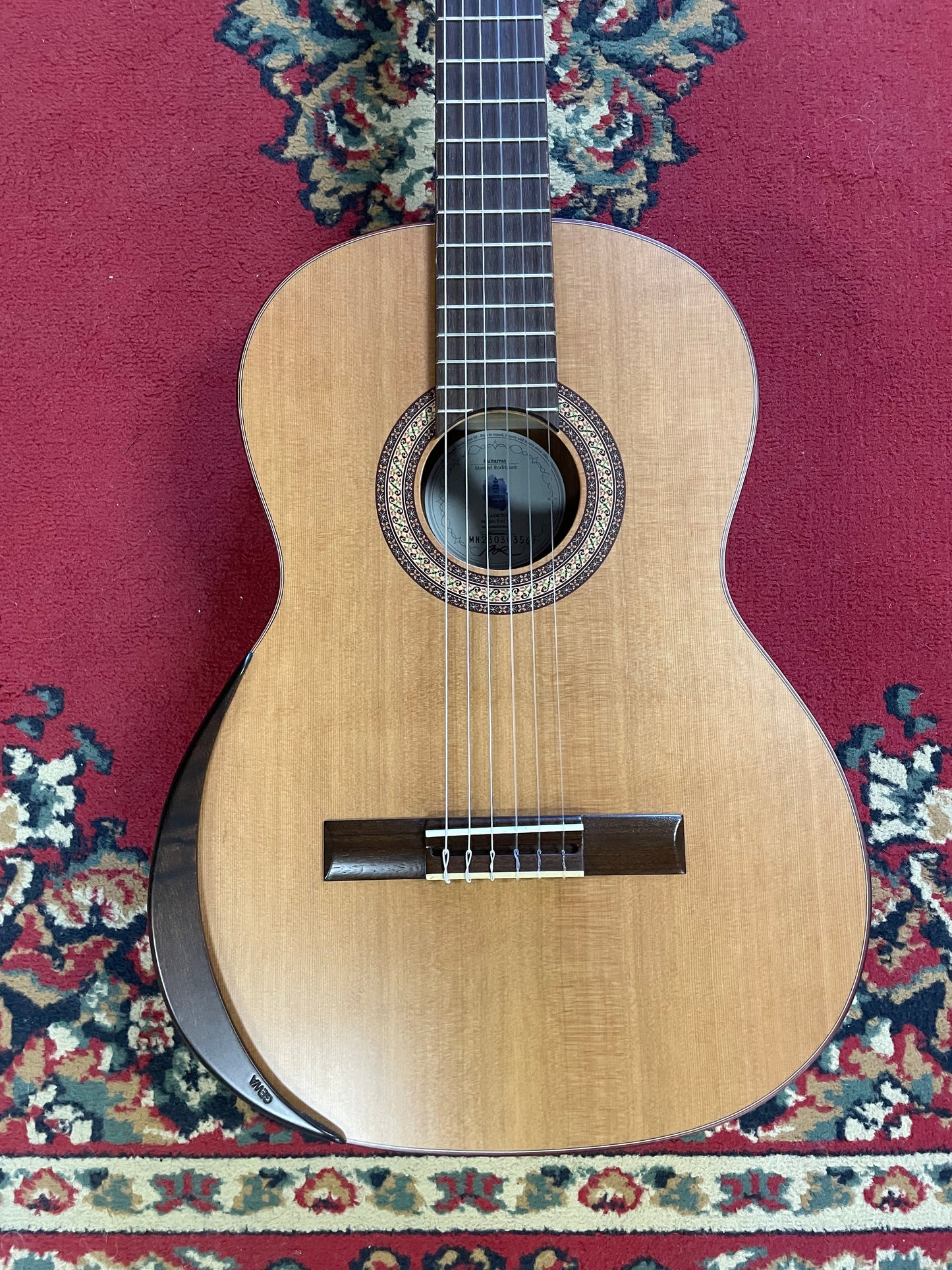 Manuel Rodríguez Tradicion T-65 Classical Guitar