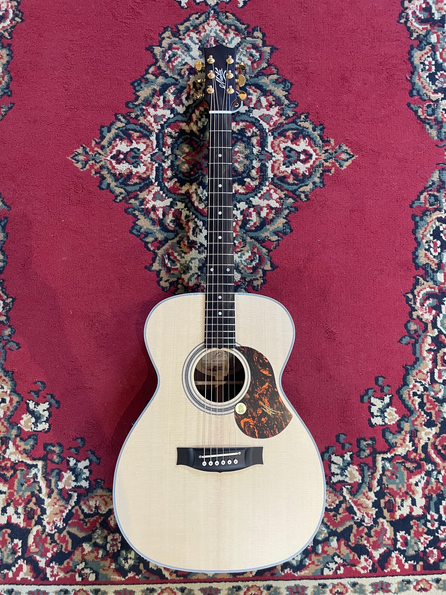 Maton ER90 Traditional Electric Acoustic Guitar