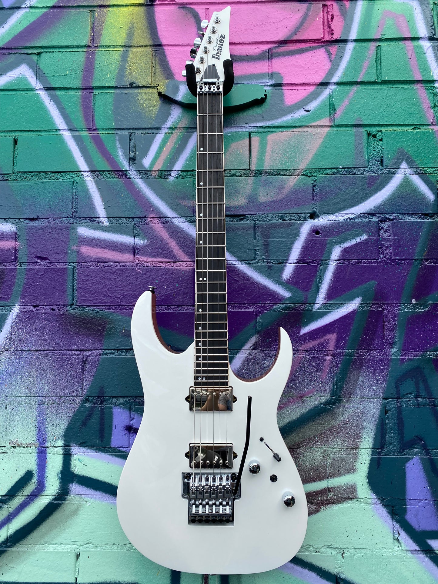 Ibanez RG Prestige RG5320 CPW Electric Guitar - Pearl White