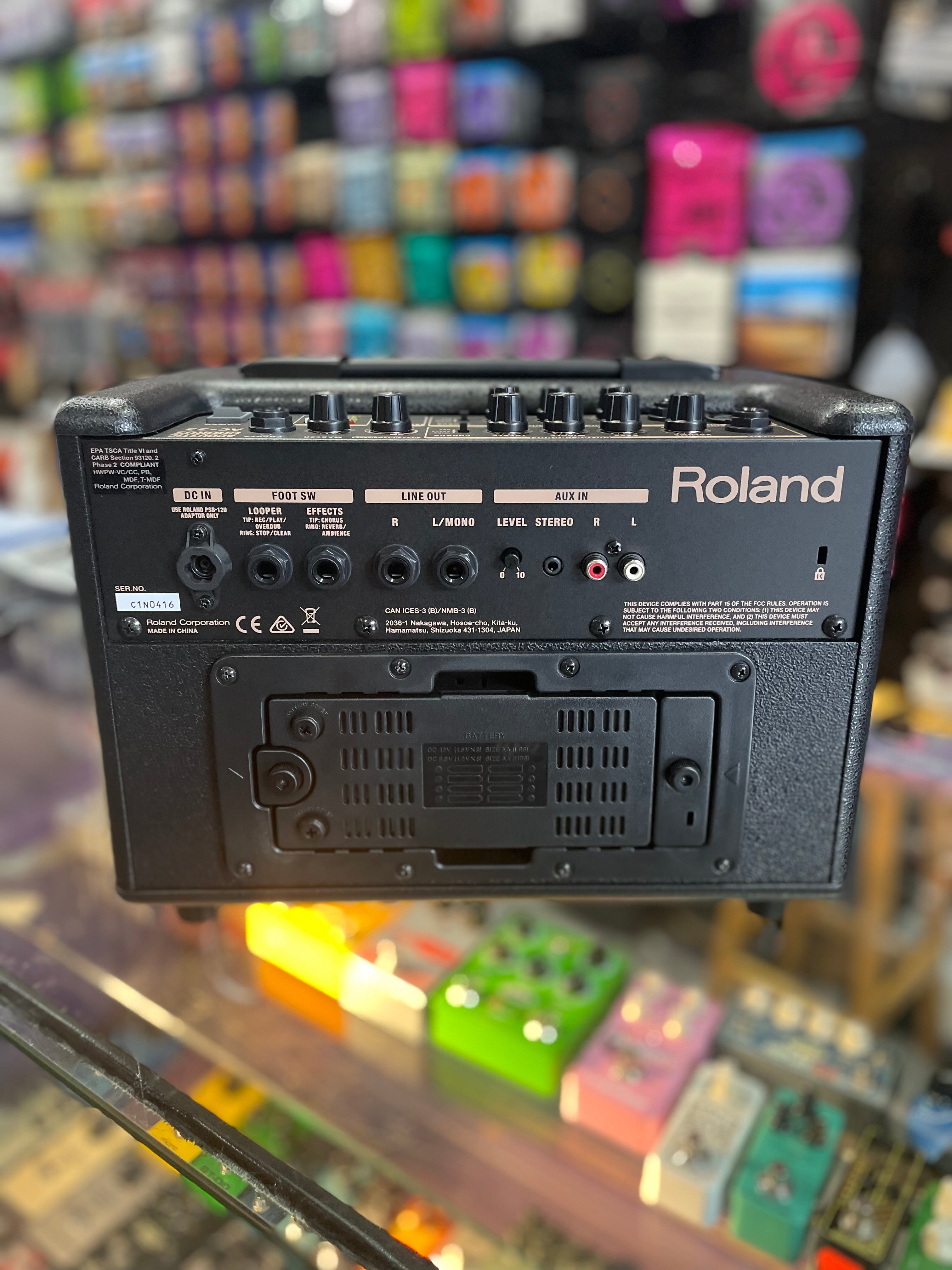 Roland AC-33 Acoustic Chorus Guitar Amplifier – Guitar Paradise