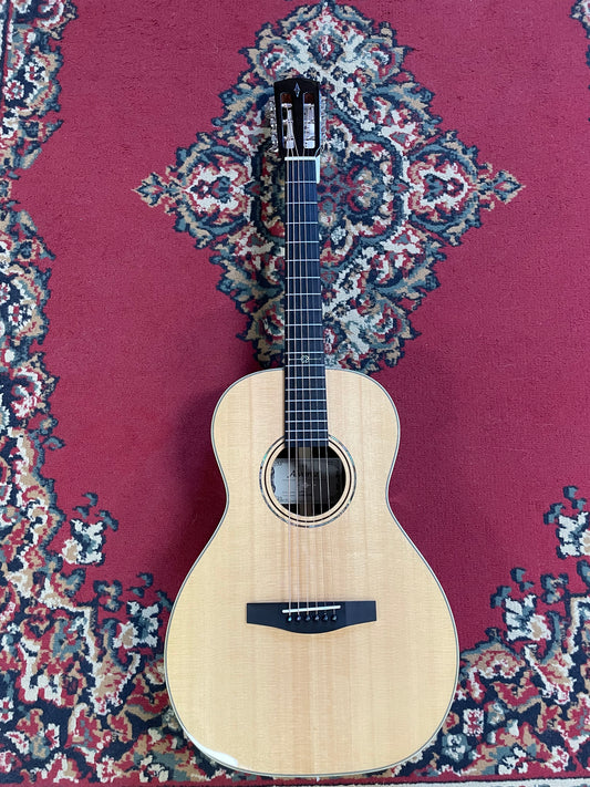Alvarez LP70e Laureate 70 Parlor Acoustic/Electric Guitar - Natural