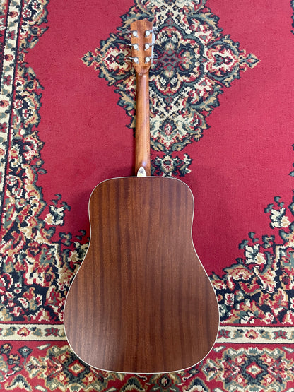 Alvarez RD26SB Dreadnought Acoustic Guitar with Bag