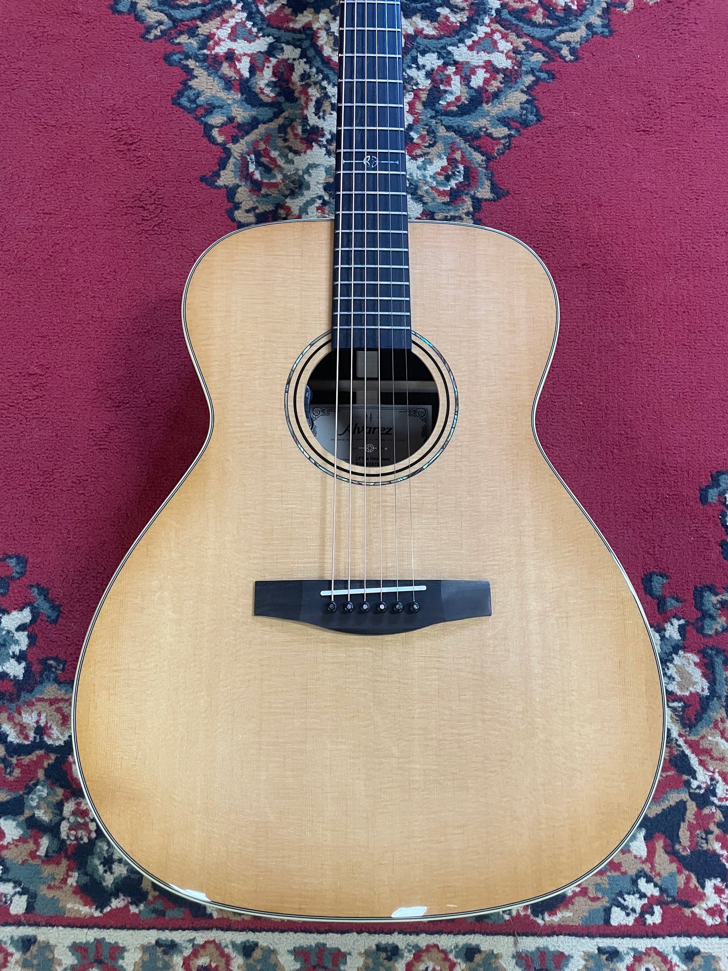 Alvarez LF70E HFDB Laureate Acoustic Guitar - Daybreak/Gloss
