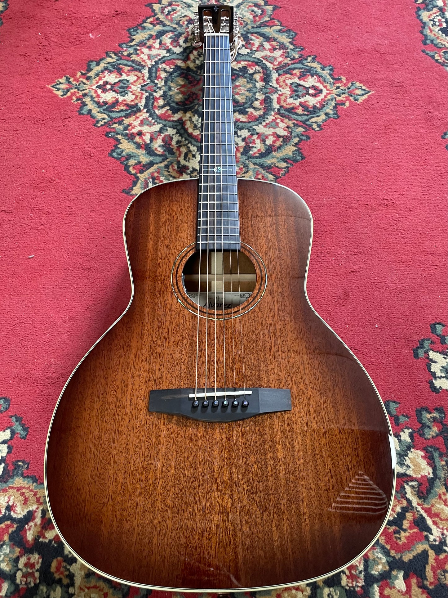 Alvarez LT66e Laureate 000 Electric Acoustic Guitar - Daybreak