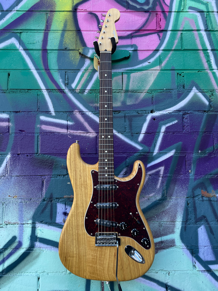 Fender Limited Edition MIJ Raw Ash Stratocaster Electric Guitar - Vintage Natural