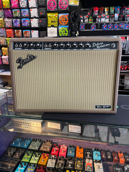 Fender FSR Limited Edition Tone Master Deluxe Reverb Amplifier - Cocoa Nubtex