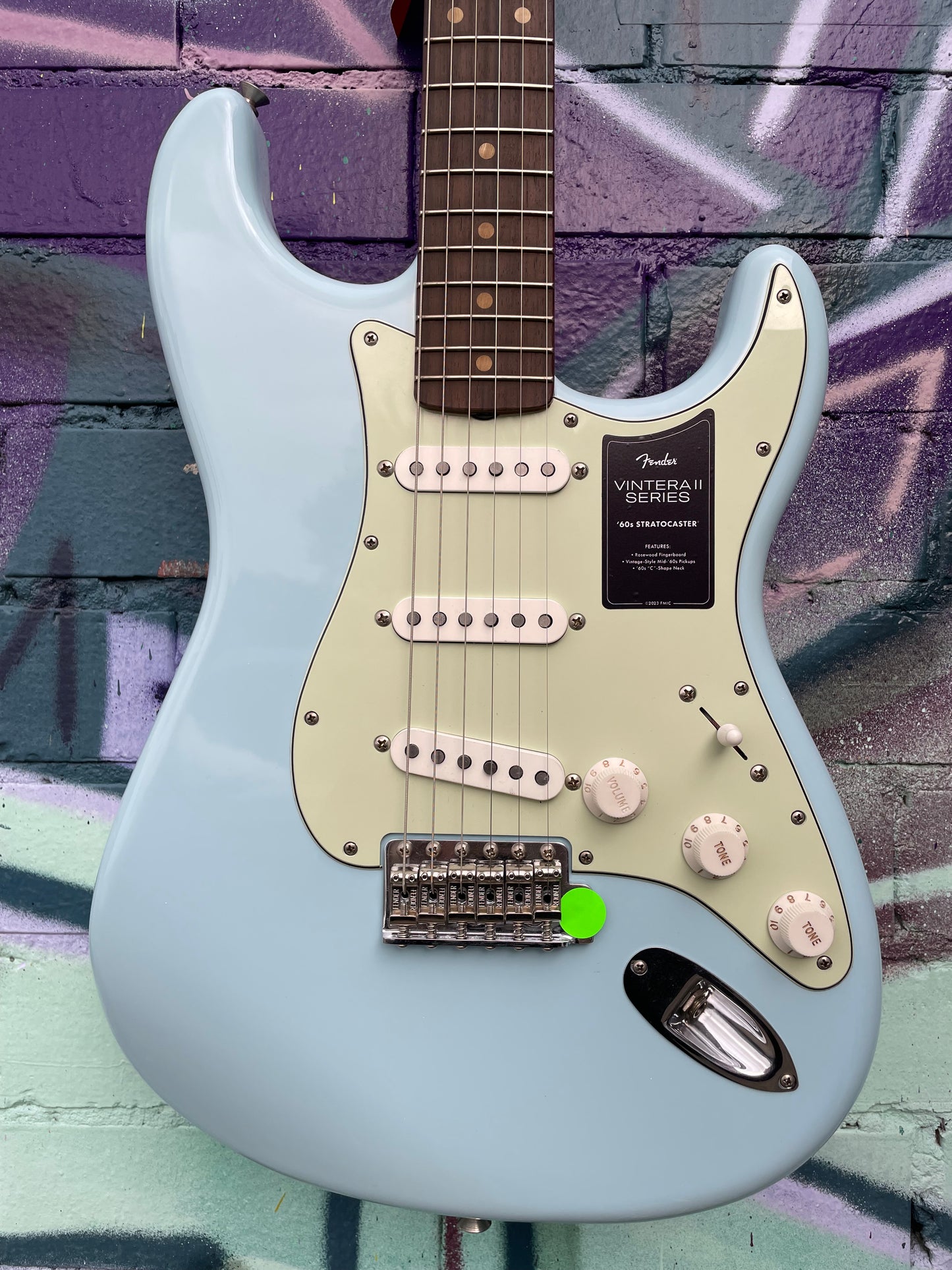 Fender Vintera II Road Worn 60s Stratocaster Electric Guitar - Sonic Blue
