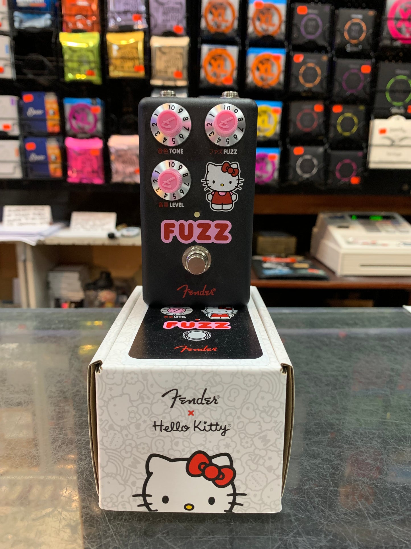 Fender x Hello Kitty Fuzz Pedal Black