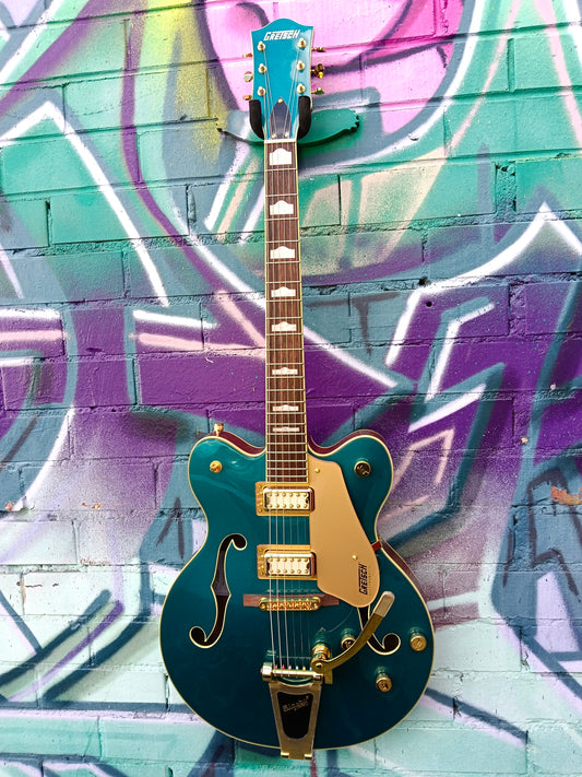 Gretsch G5422TG Electromatic™ Pristine LTD Hollow Body Double-Cut with Bigsby Electric Guitar - Petrol Blue