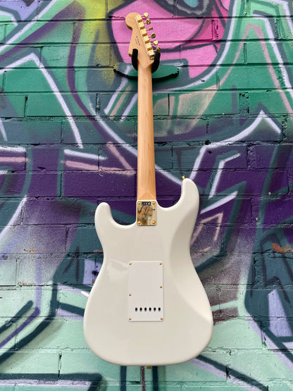 Fender MIJ Traditional 60s Stratocaster Electric Guitar - White Pearl