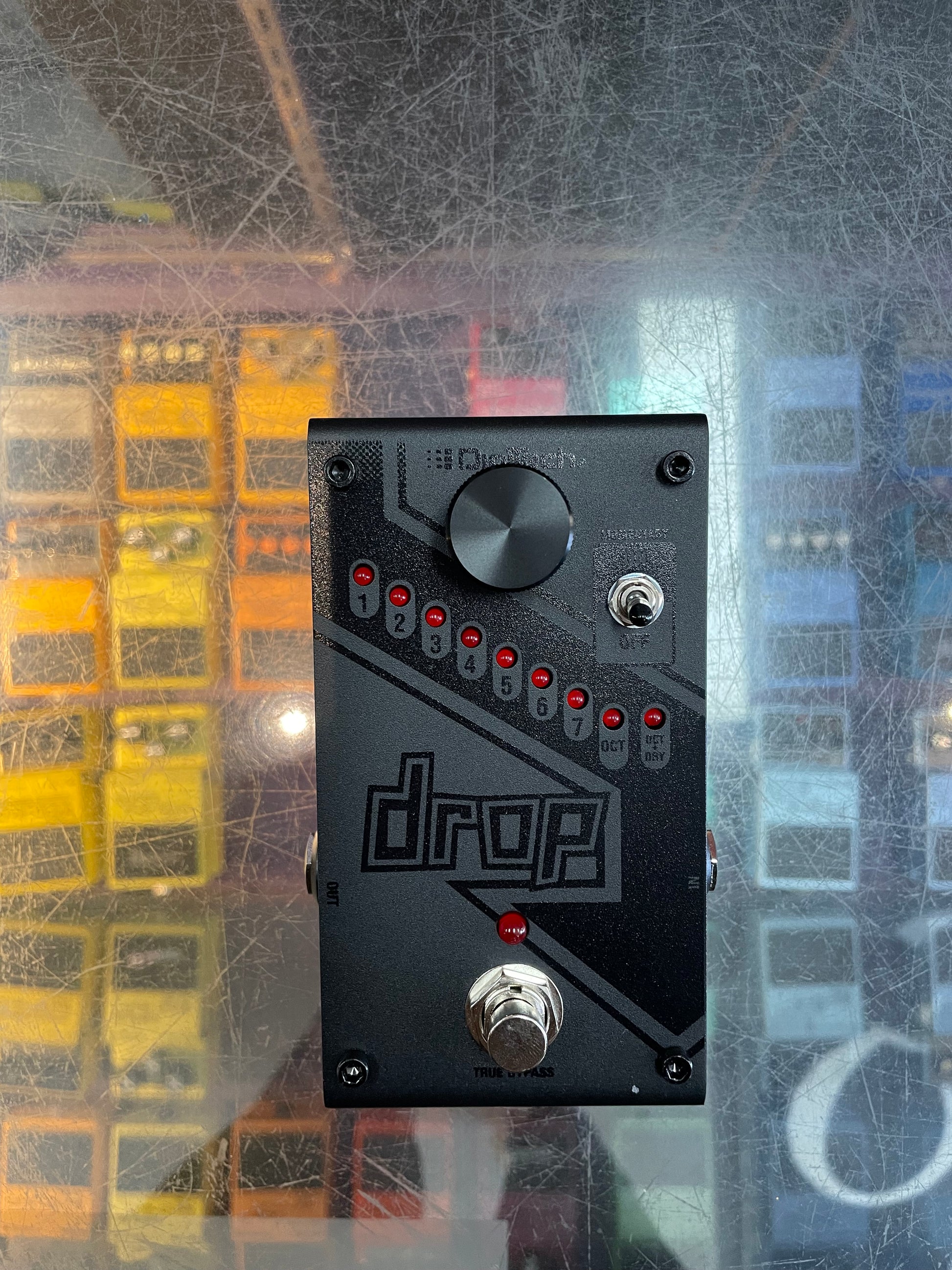 d tune pedal DigiTech Limited Edition Drop Polyphonic Drop Tune Pedal