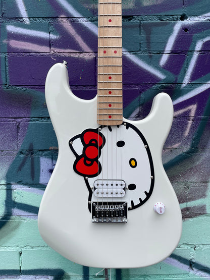 Fender x Hello Kitty Stratocaster Electric Guitar - White