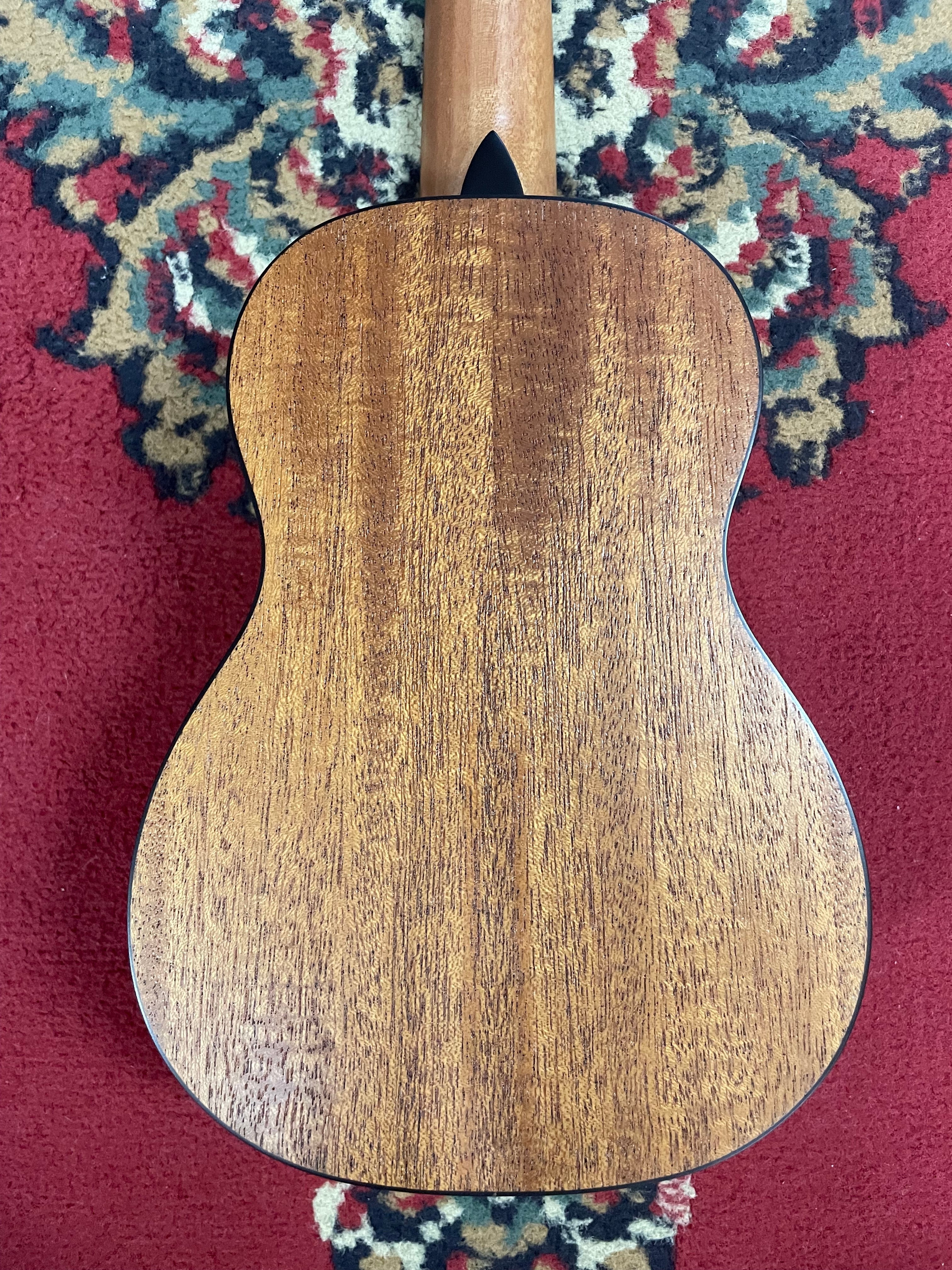 Alvarez ru26s deals soprano ukulele