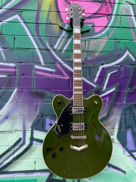 Gretsch G2622LH Streamliner Center Block Double-Cut with V-Stoptail, Left-Handed, Broad'Tron™ BT-2S Pickups, Torino Green