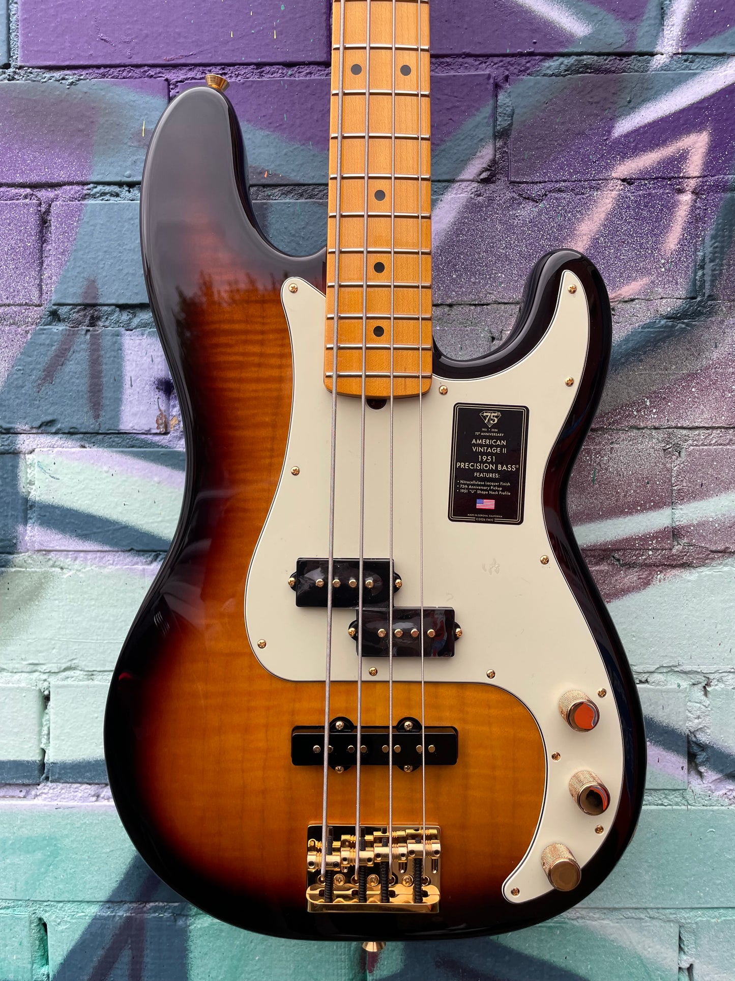 Fender 75th Anniversary American Professional PJ Bass - 2-Colour Sunburst