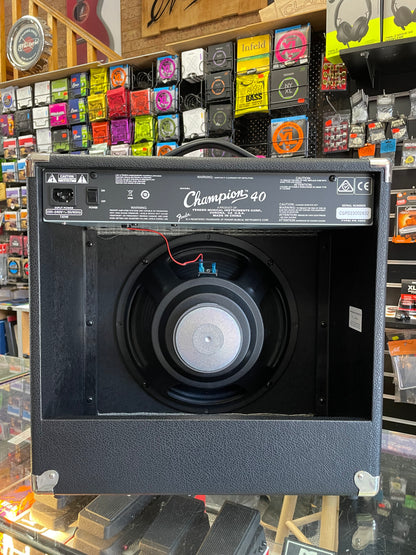 Fender Champion 40 - Electric Guitar Combo Amplifier