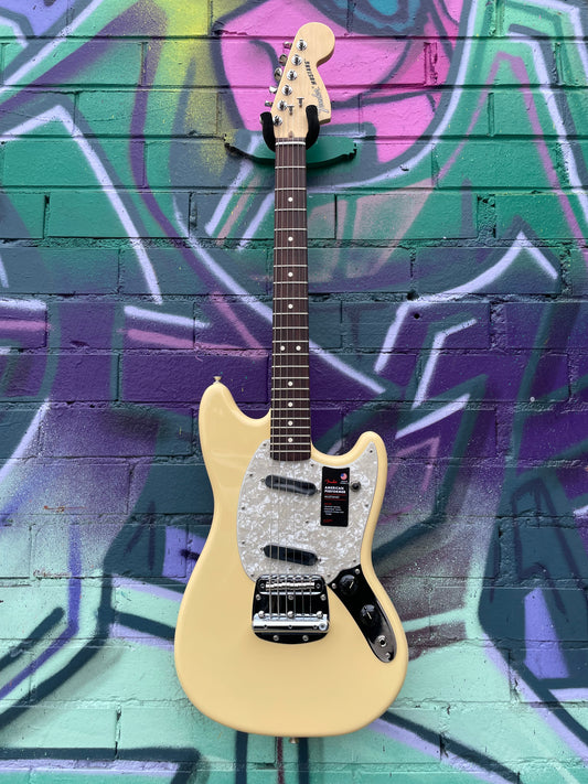 Fender American Performer Mustang Electric Guitar - Vintage White